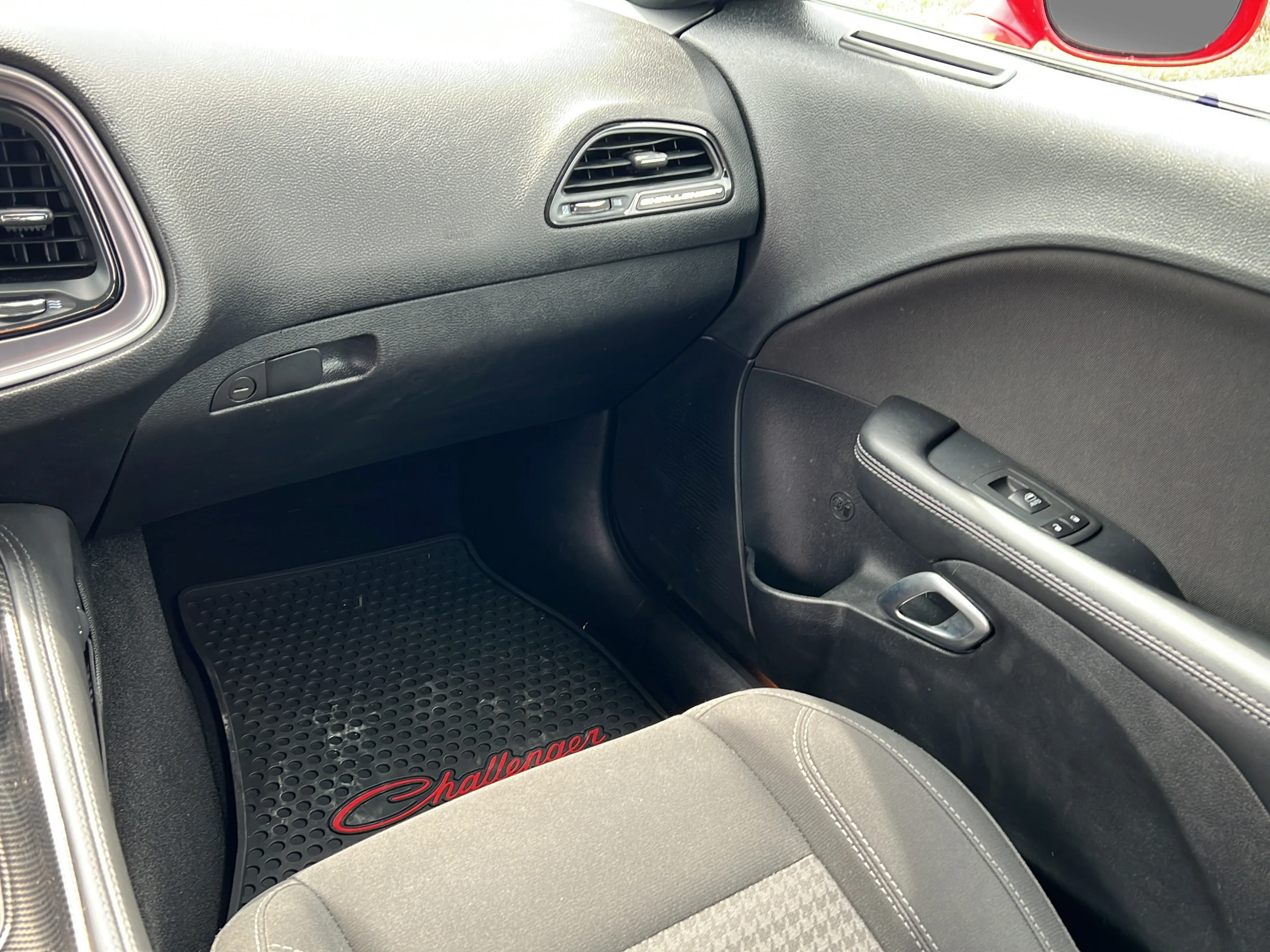 Used 2020 Torred Clearcoat Dodge R/T image 11
