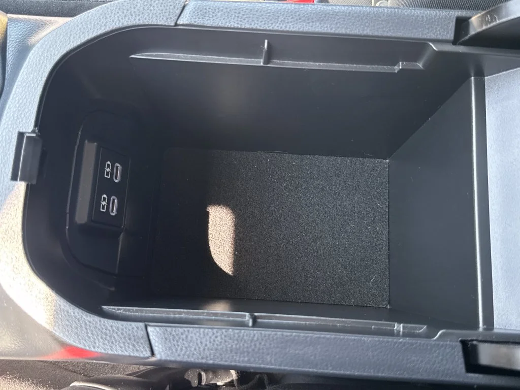 Used 2025 Silver Toyota XLE image 28