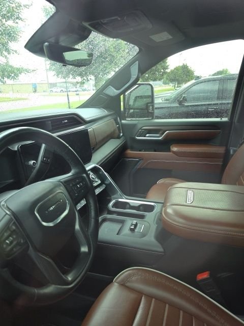 Used 2024 Black GMC Denali Ultimate image 7