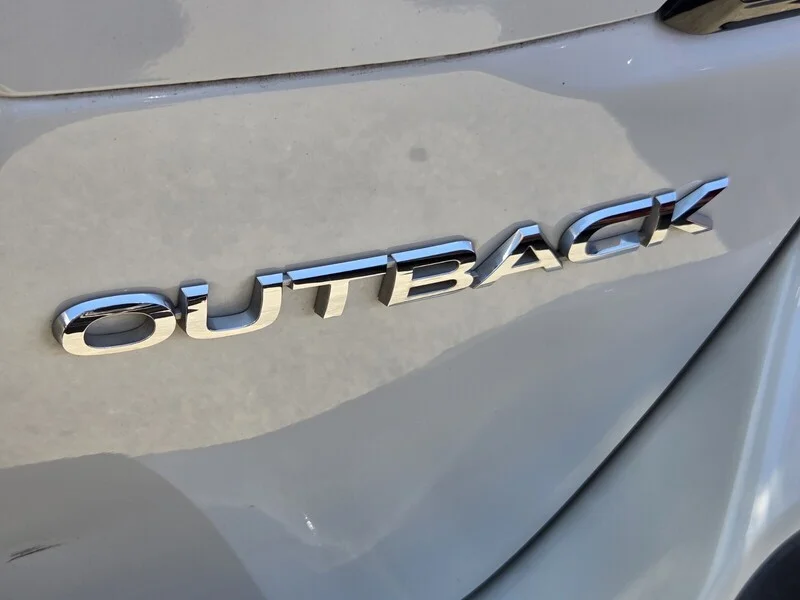 Used 2021 Crystal White Pearl SUBARU LIMITED image 10