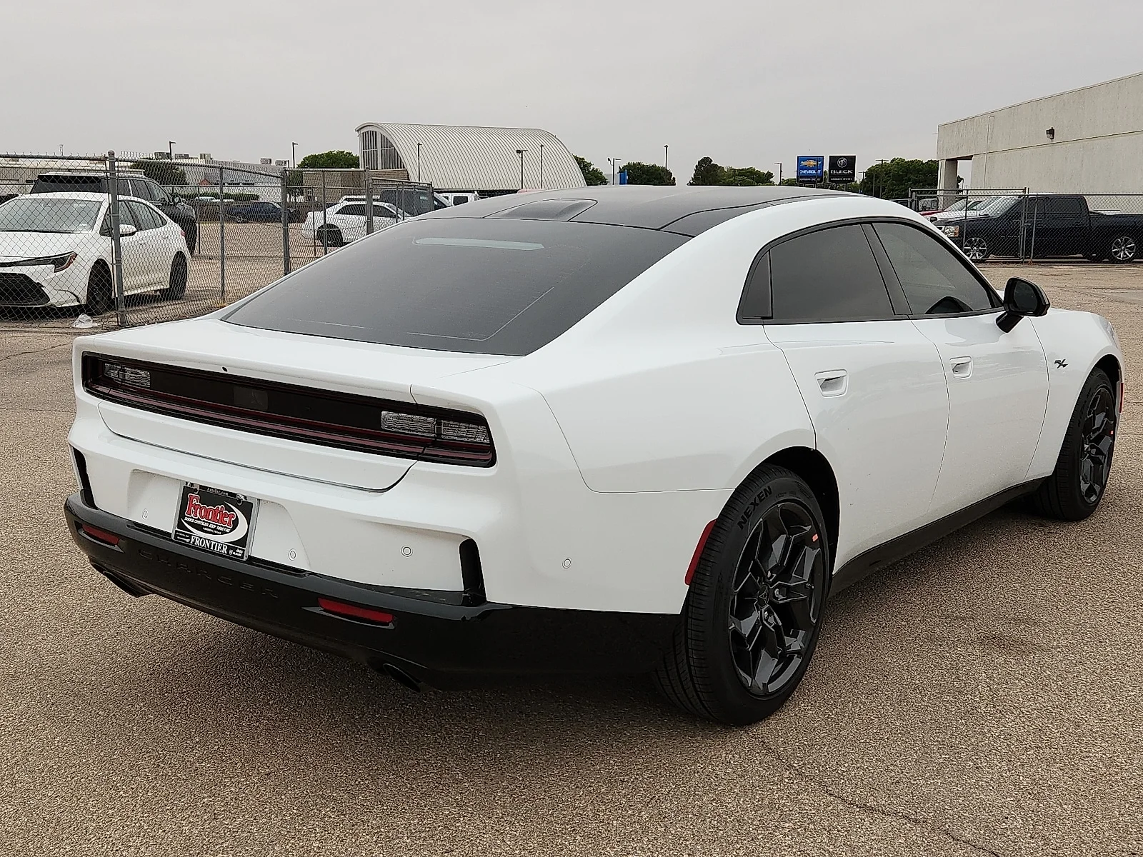 New 2026 White Knuckle  Paint Dodge R/T 4-DOOR AWD image 4