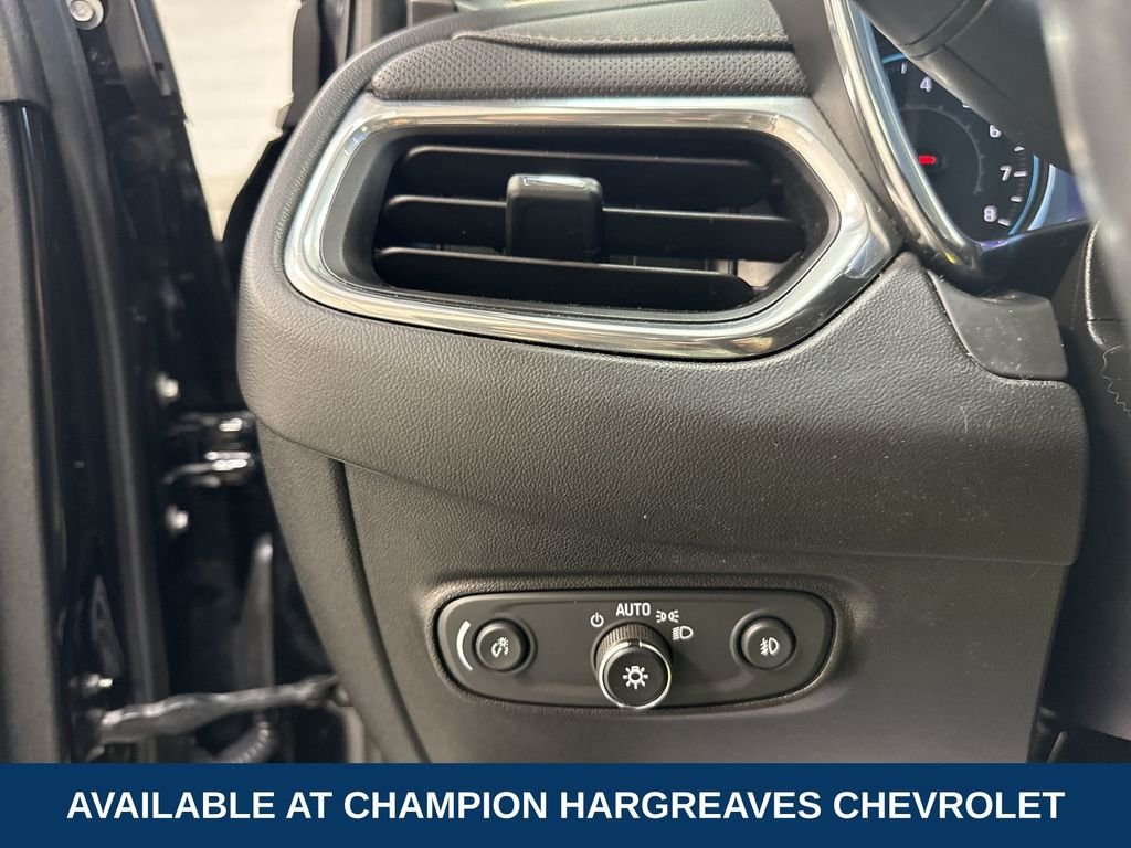 Used 2020 Black Metallic Chevrolet Premier image 23