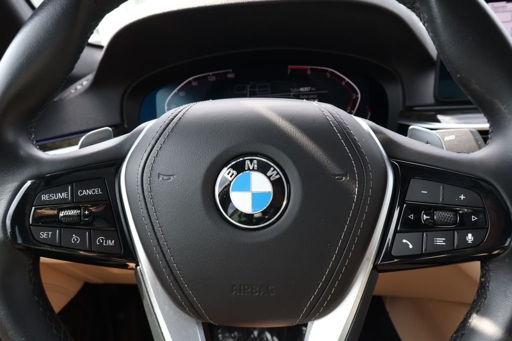 Used 2023 Black BMW i image 22
