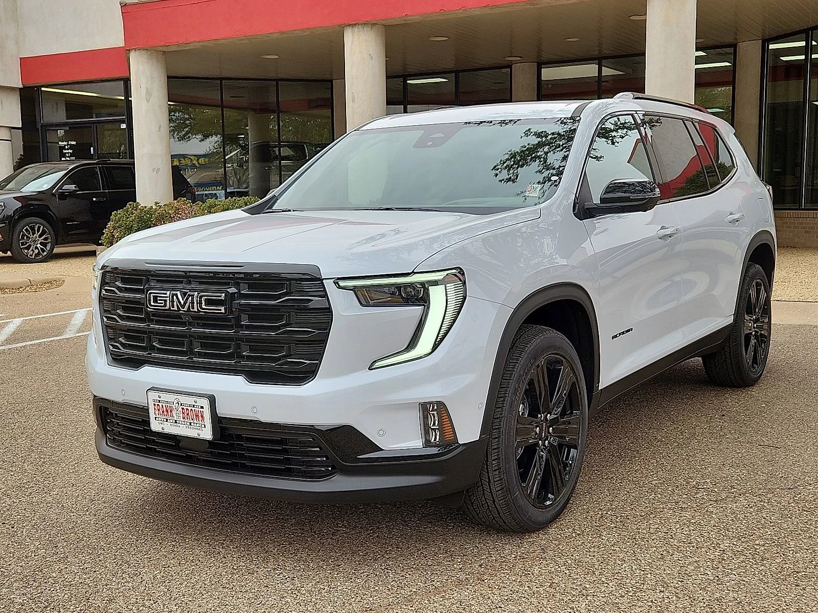 2026 GMC Acadia Elevation FWD's photo