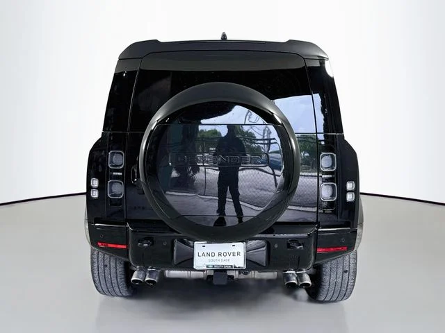 Certified Used 2024 Black Land Rover V8 image 6