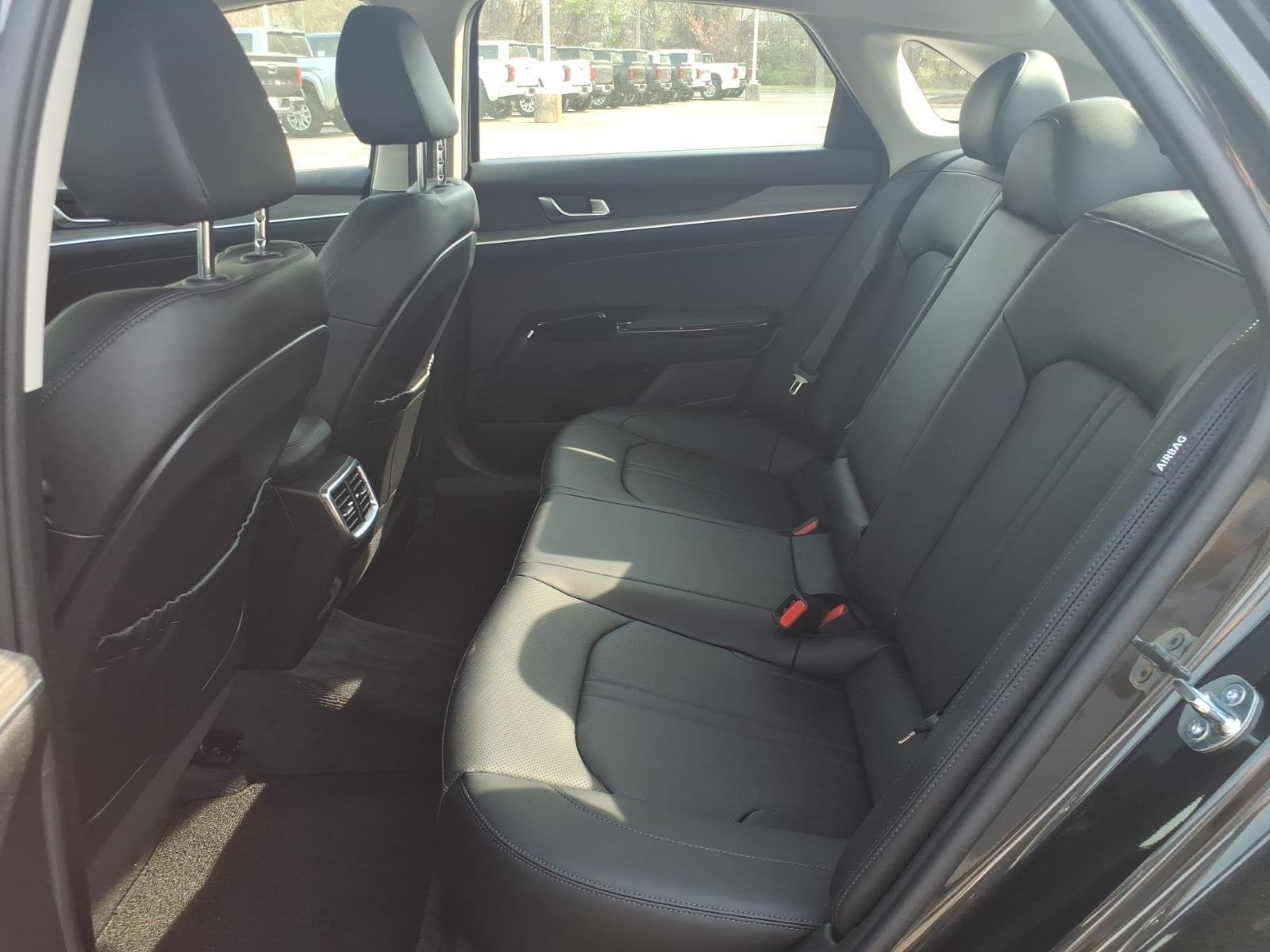 Used 2025 Interstellar Gray Kia EX image 22