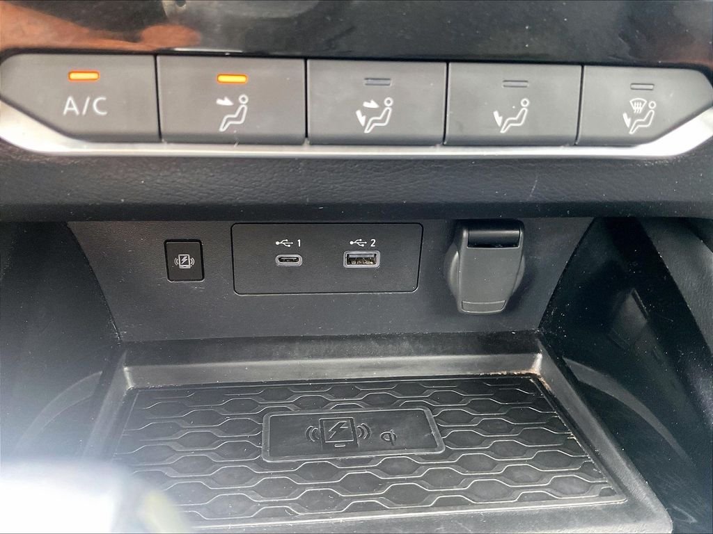 Used 2024 Black Nissan 2.5 SR image 12