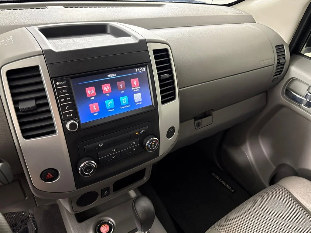 Used 2021 Gray Nissan SV image 27