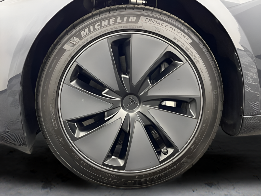 Used 2026 Stealth Gray Tesla Base image 26