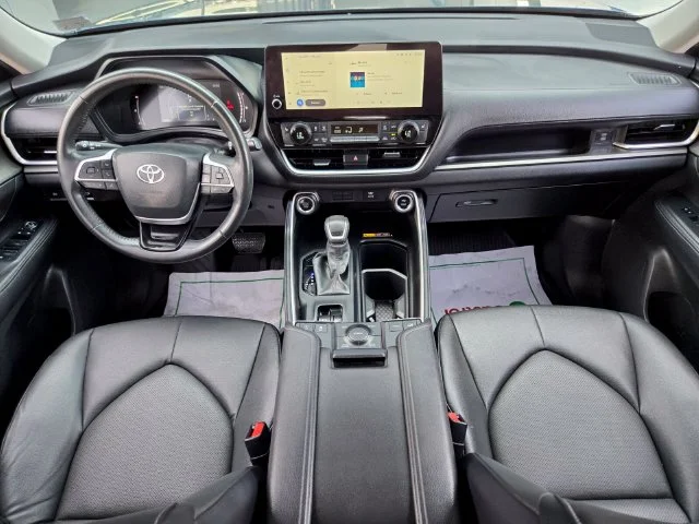 Used 2024 White Toyota XLE image 15