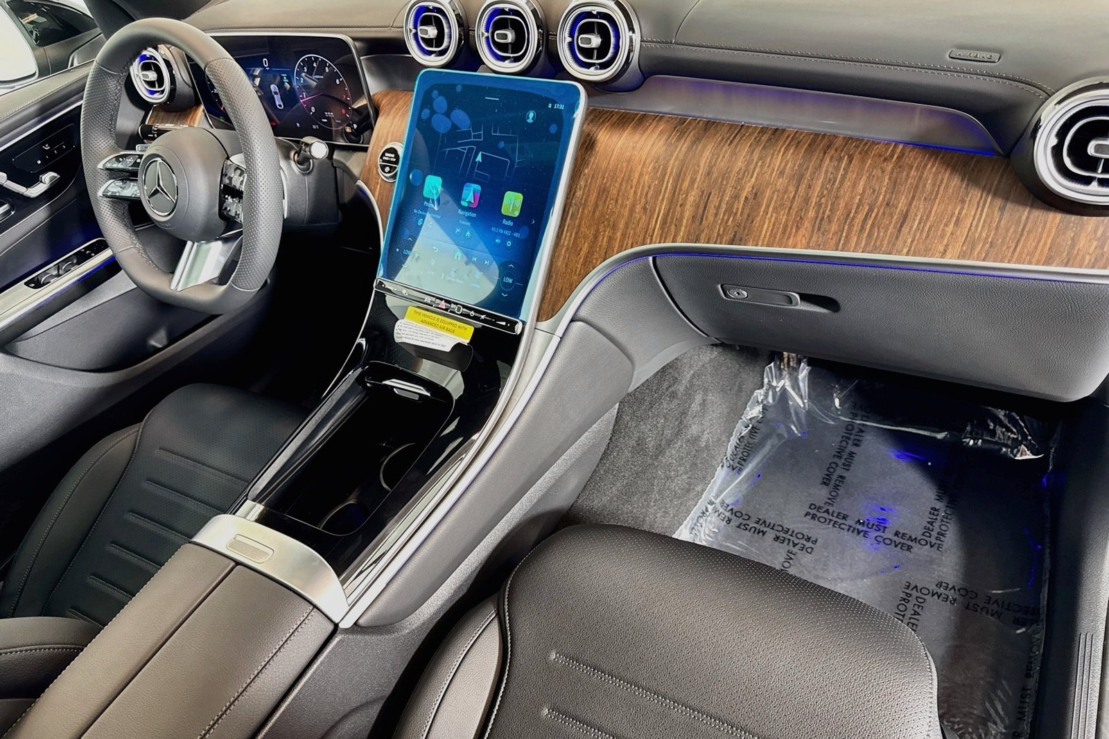 New 2027 Black Mercedes-Benz GLC 300 image 27