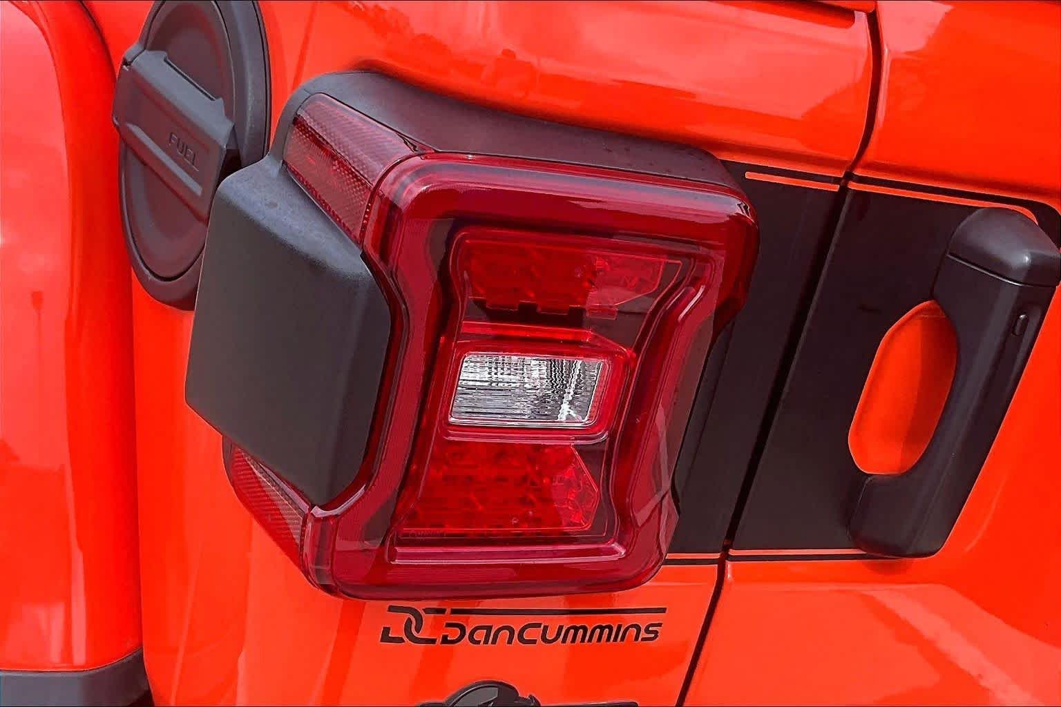 Used 2023 Punkn Metallic Clearcoat Jeep Rubicon 392 image 28