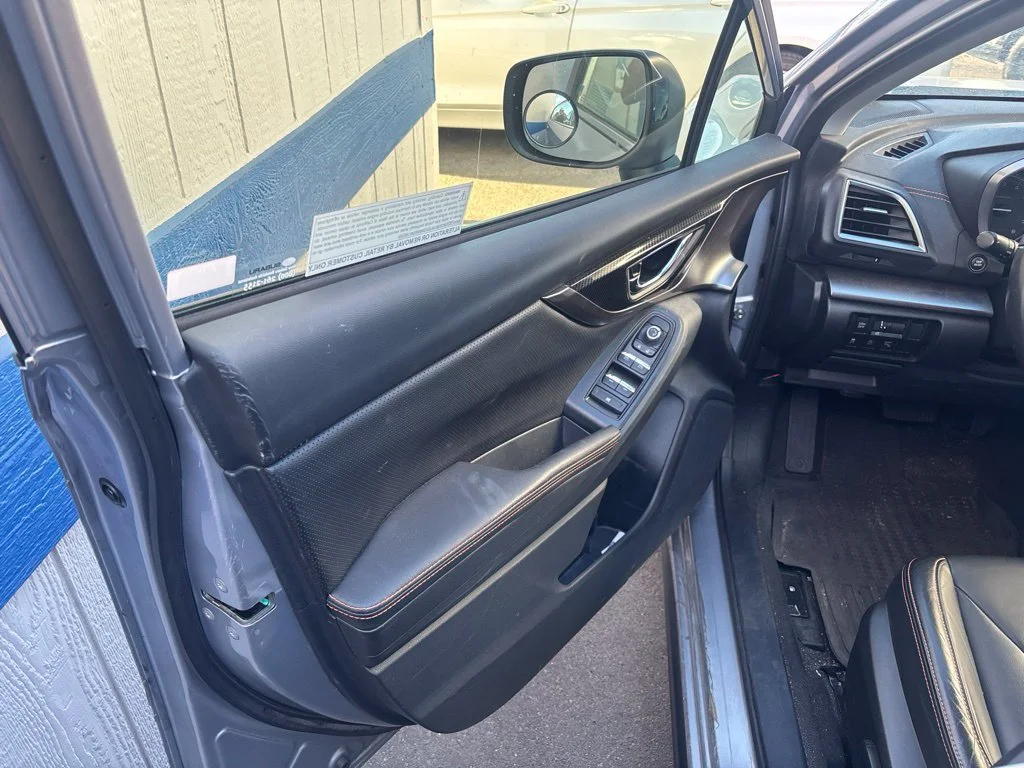 Used 2020 Silver Subaru Limited image 9