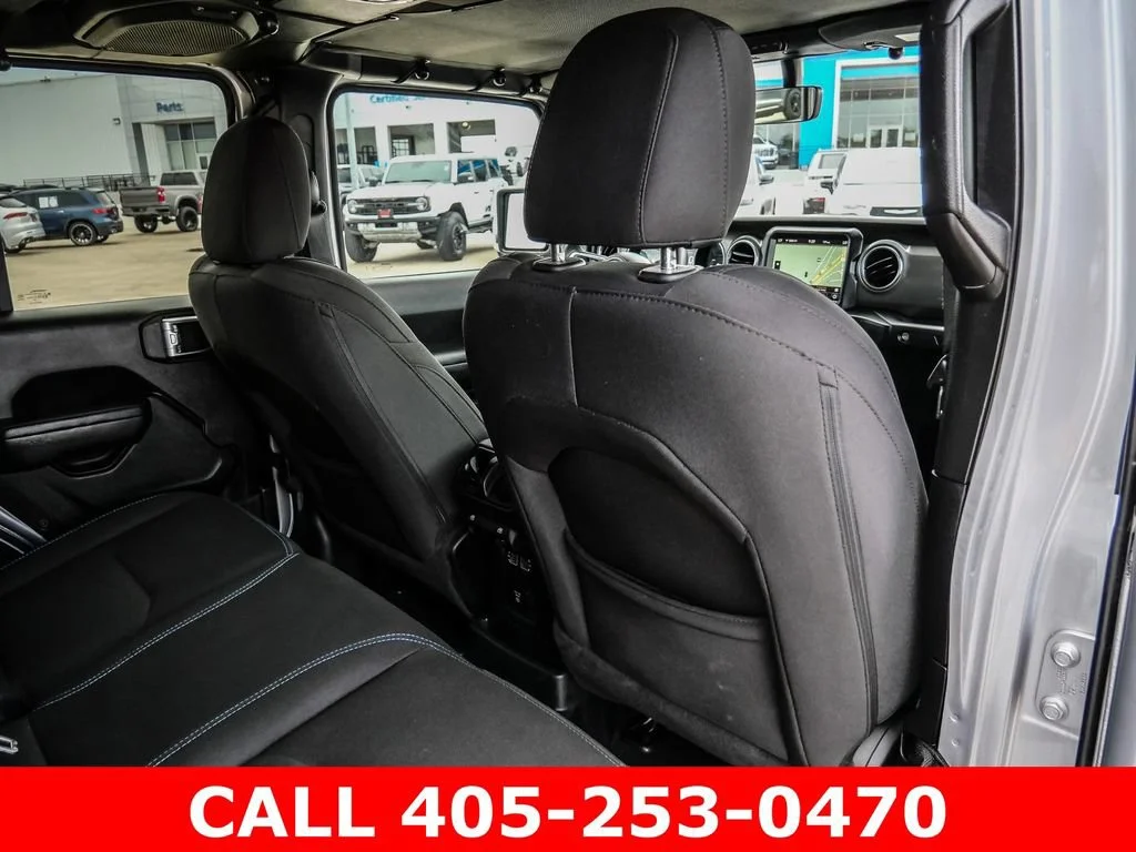 Used 2023 Silver Jeep Rubicon 4x4 image 28