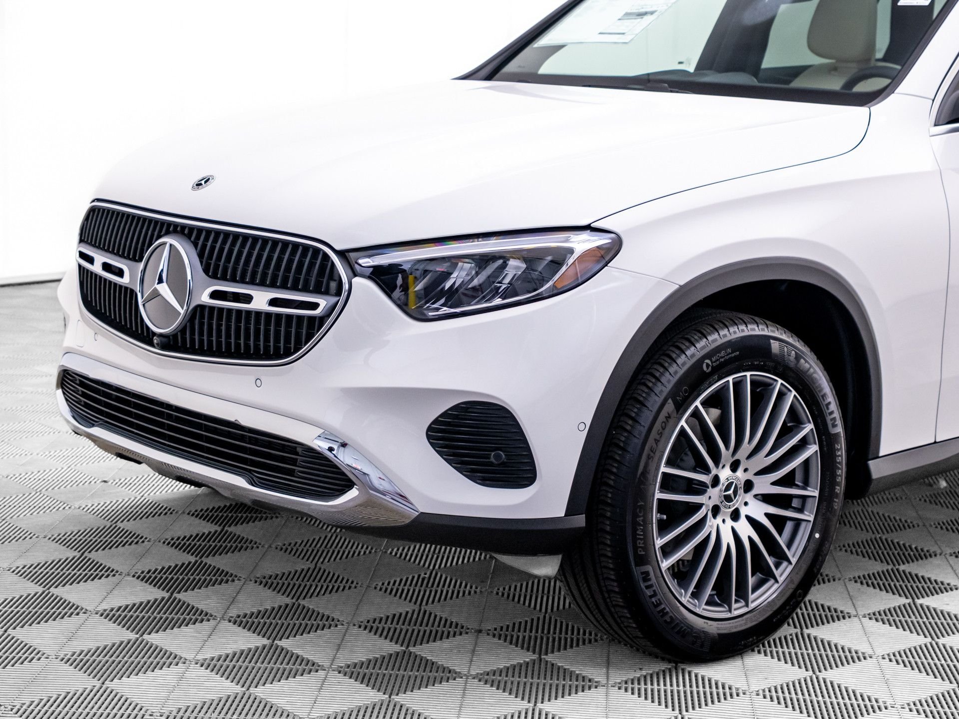 New 2026 White Mercedes-Benz GLC 300 image 35