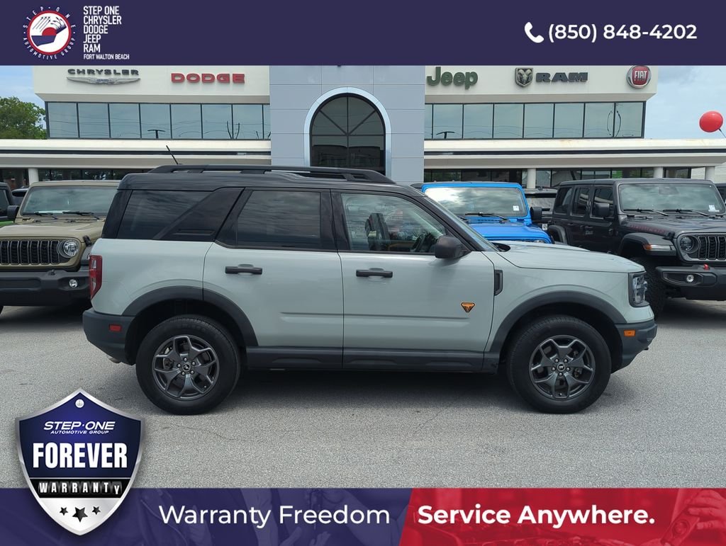 Used 2021 Green Ford Badlands image 7