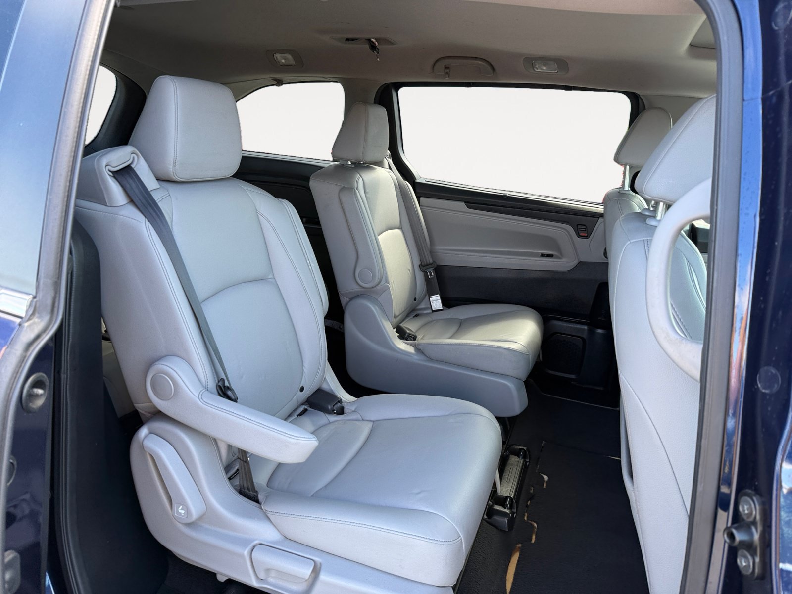 Used 2021 Obsidian Blue Pearl Honda EX-L image 18