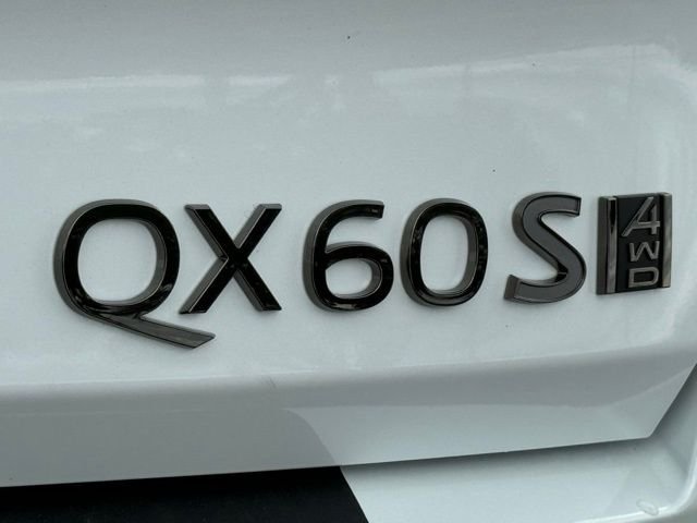 New 2027 2T RAD WHT INFINITI Sport AWD image 5
