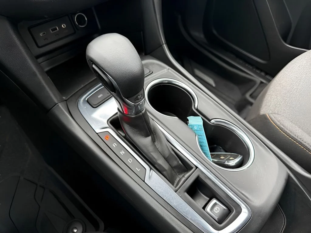 Used 2023 Gray Chevrolet LT image 18