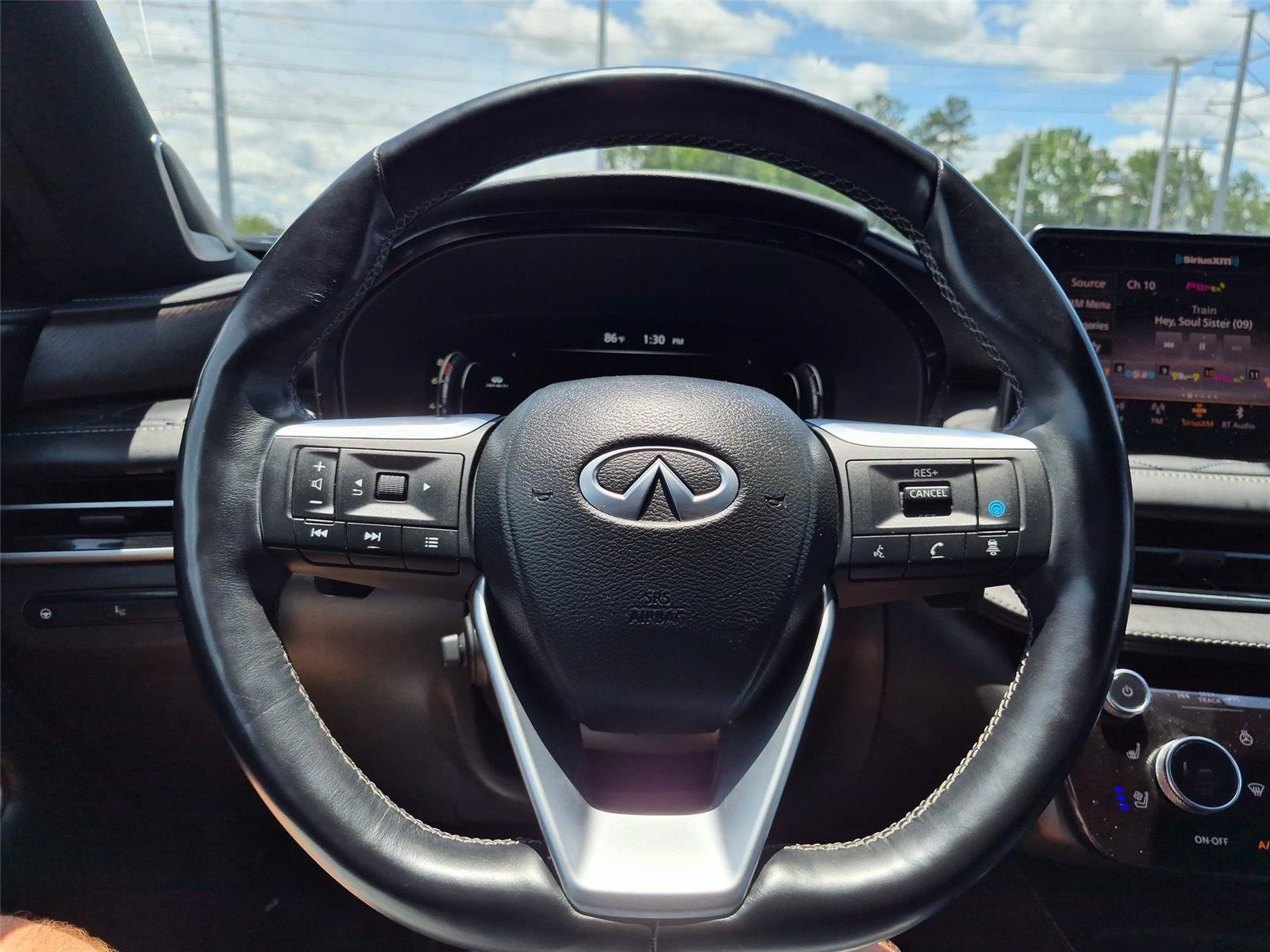 Used 2022 SILVER INFINITI  image 10