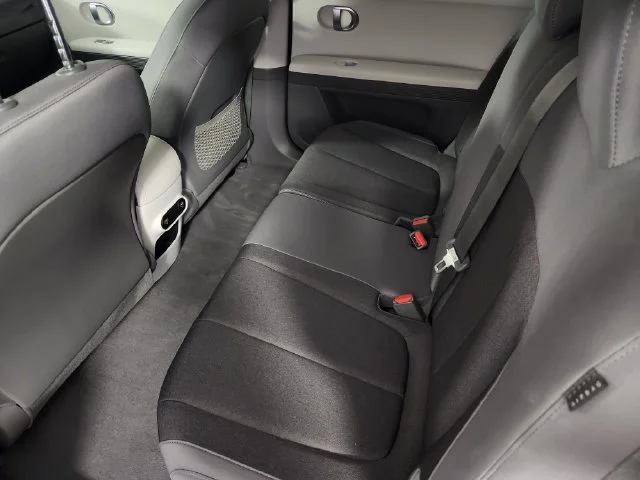 Used 2024 White Hyundai SEL image 16