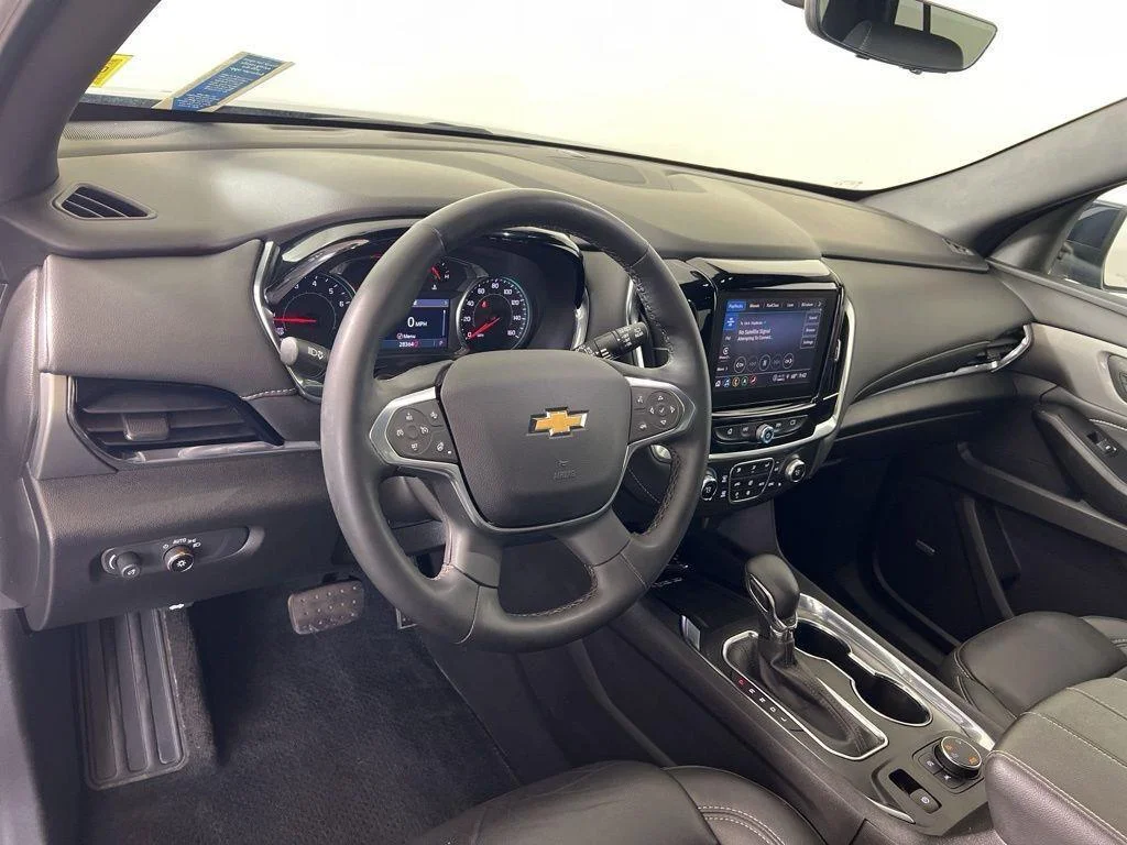 Used 2023 Northsky Blue Metallic Chevrolet LT Leather image 12