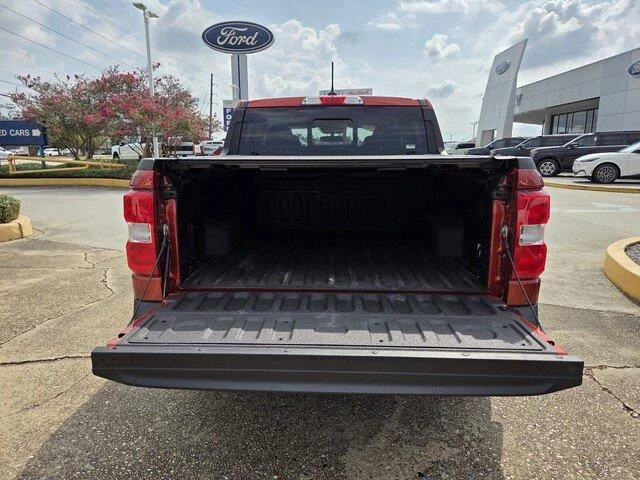 Used 2024 Hot Pepper Red Metallic Tinted Clearcoat FORD LARIAT image 31