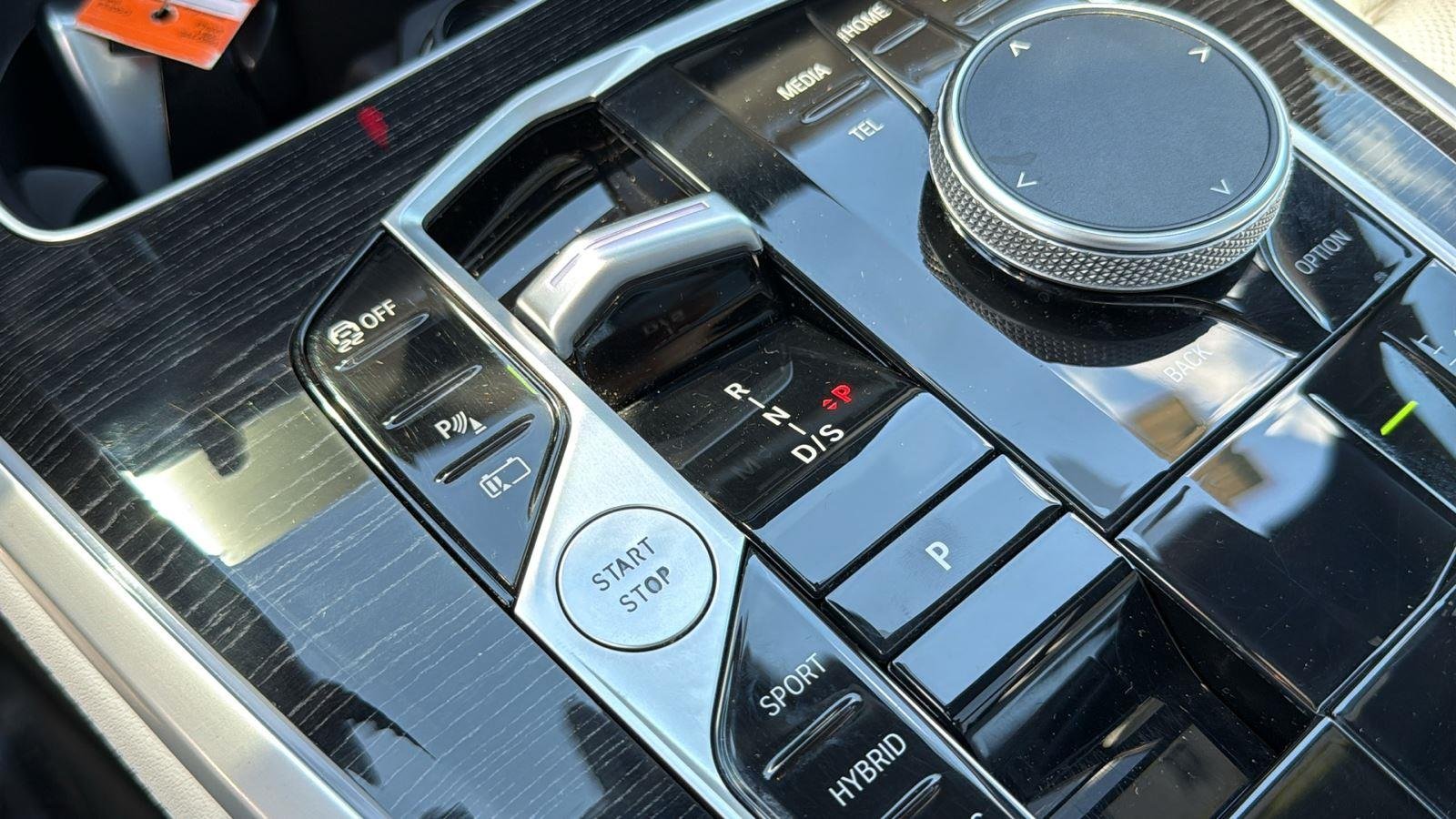 Used 2024 Skyscraper Grey Metallic BMW xDrive50e image 18