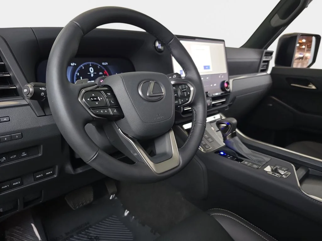 Certified Used 2025 EMINENT WHITE PEARL Lexus 550 Overtrail+ image 19