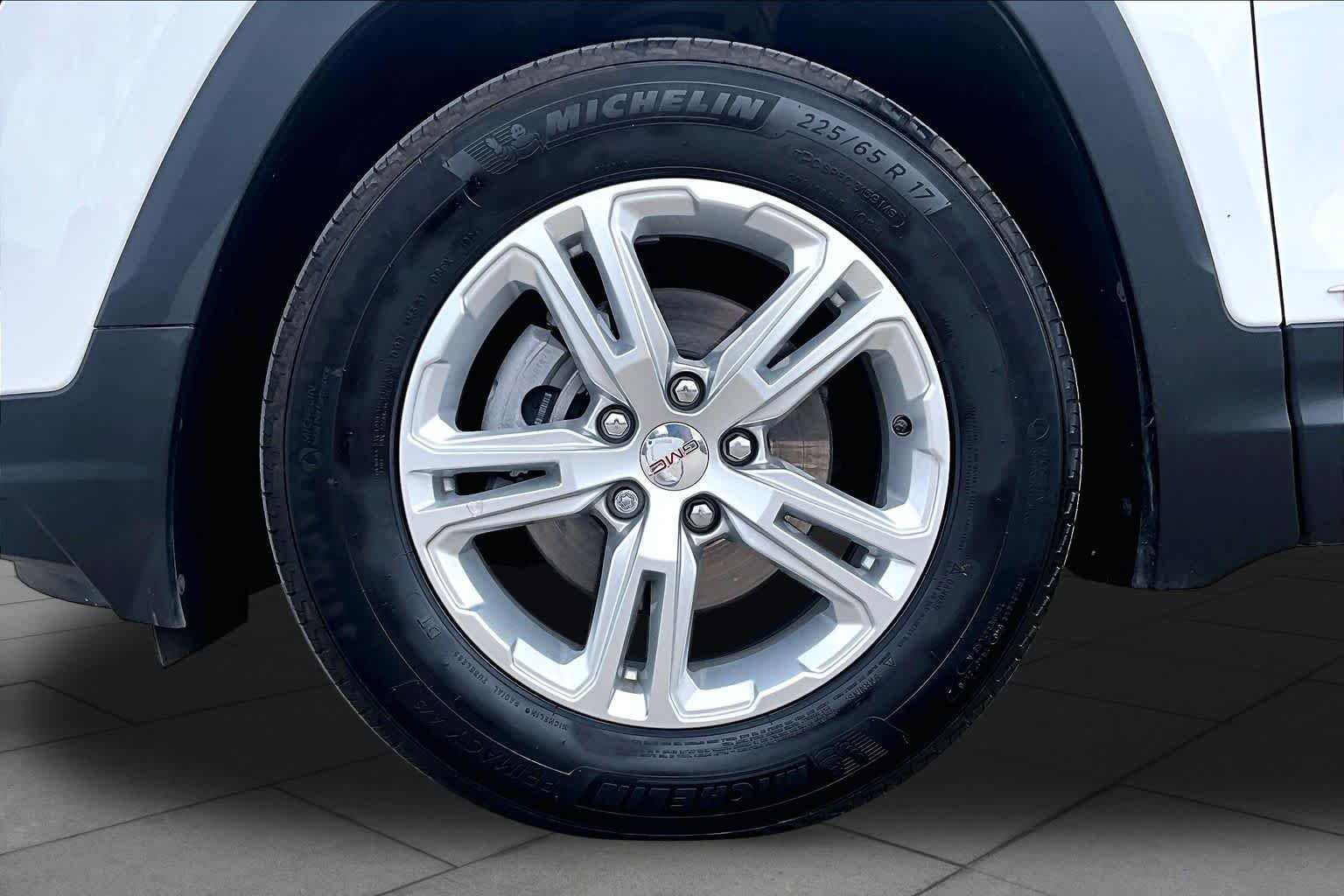 Certified Used 2024 Summit White GMC SLE image 11