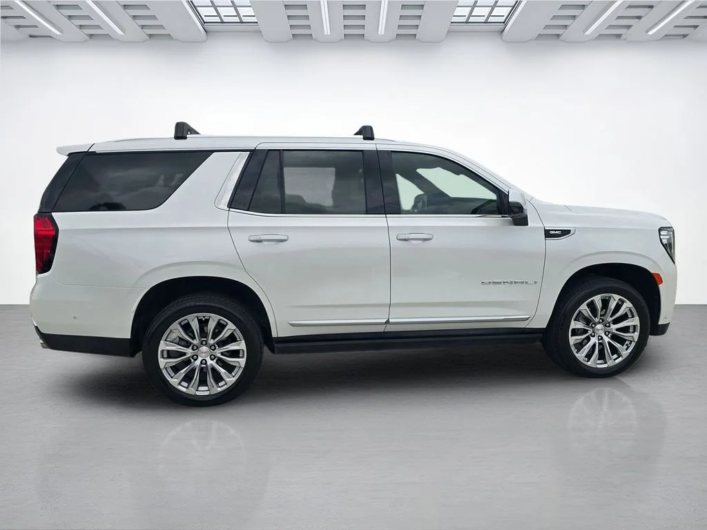 Used 2024 White GMC Denali image 2