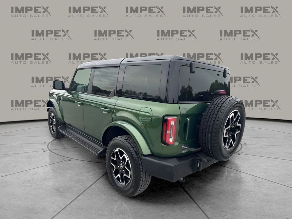 Used 2025 Green Ford Outer Banks image 3