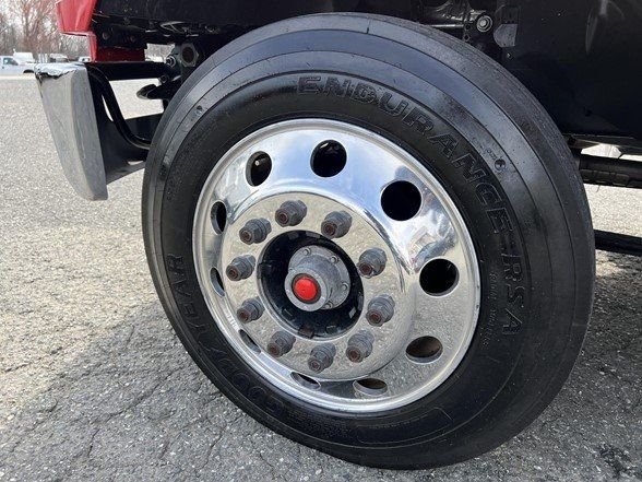 2021 Ford F-650 - Photo 26