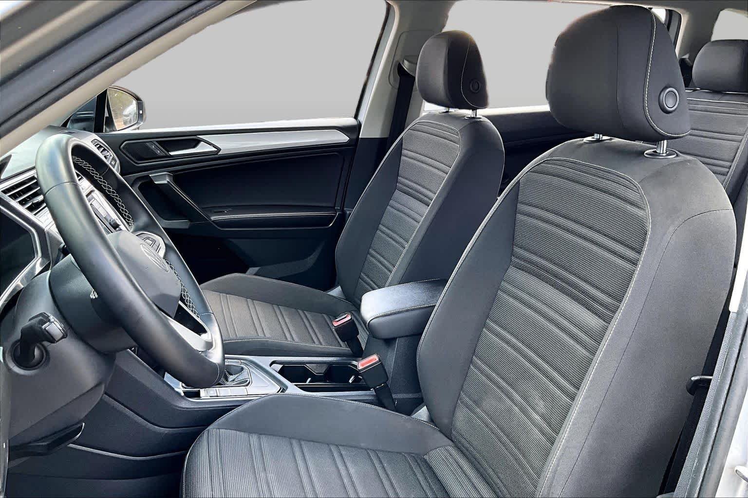 Used 2022 Pyrite Silver Metallic Volkswagen S image 8