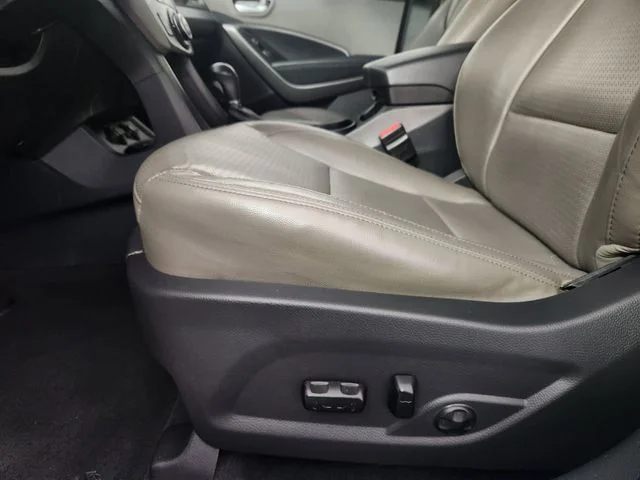 Used 2014 Silver Hyundai Base image 12