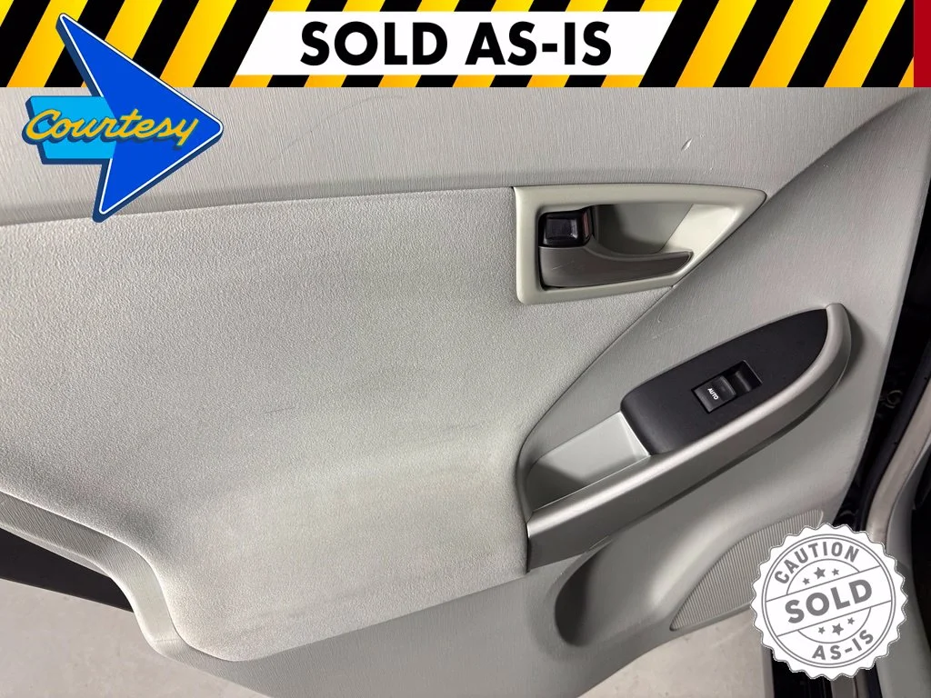Certified Used 2014 Black Toyota Two image 30
