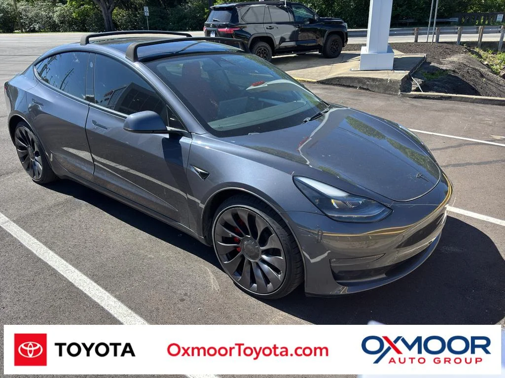 2022 Tesla Model 3 Performance Dual Motor All-Wheel Drive's photo