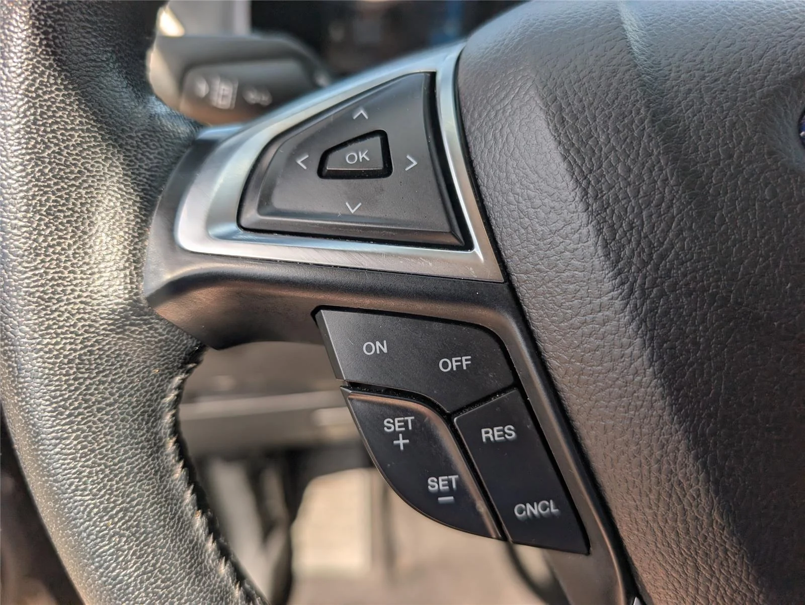 Used 2024 Agate Black Ford SEL image 20
