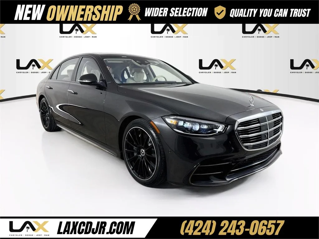 Used 2023 Gray Mercedes-Benz S 500 image 1