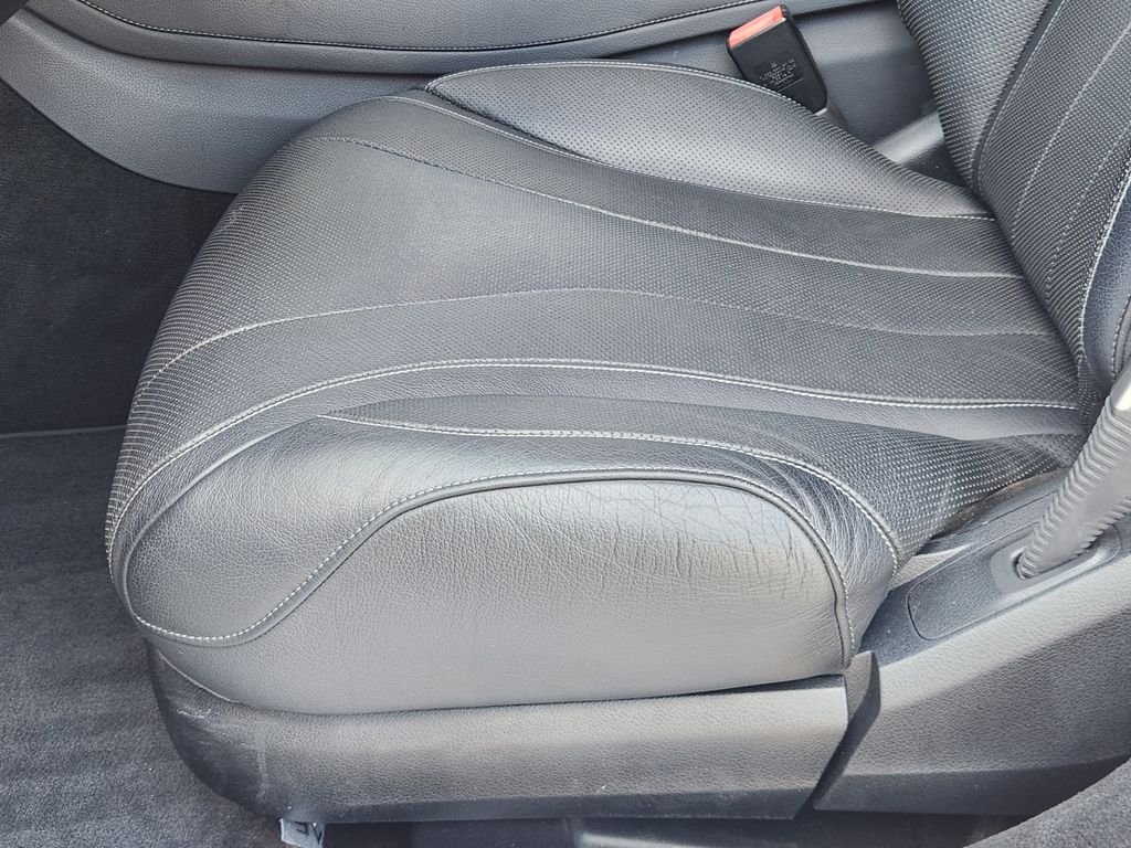 Used 2018 designo Diamond White Mercedes-Benz S 450 image 23