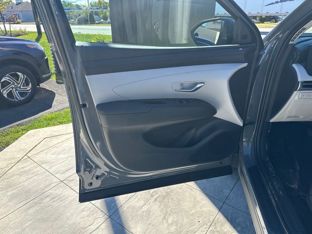 New 2026 Gray Hyundai SEL Plus image 9