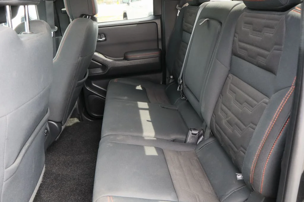 Used 2022 Black Nissan PRO-X image 25