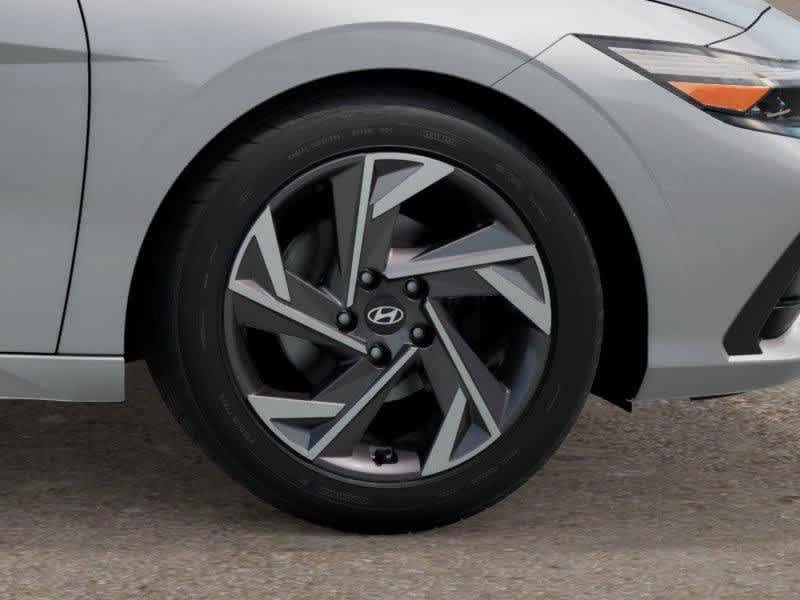 Used 2026 Fluid Metal Hyundai SEL Sport Premium image 8