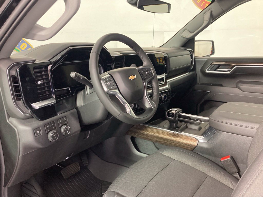 2026 Chevrolet Silverado 1500 LT - Photo 12