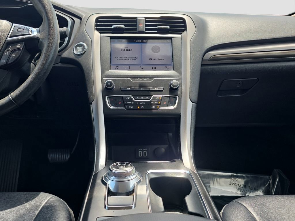 Used 2019 Silver Ford SEL image 14