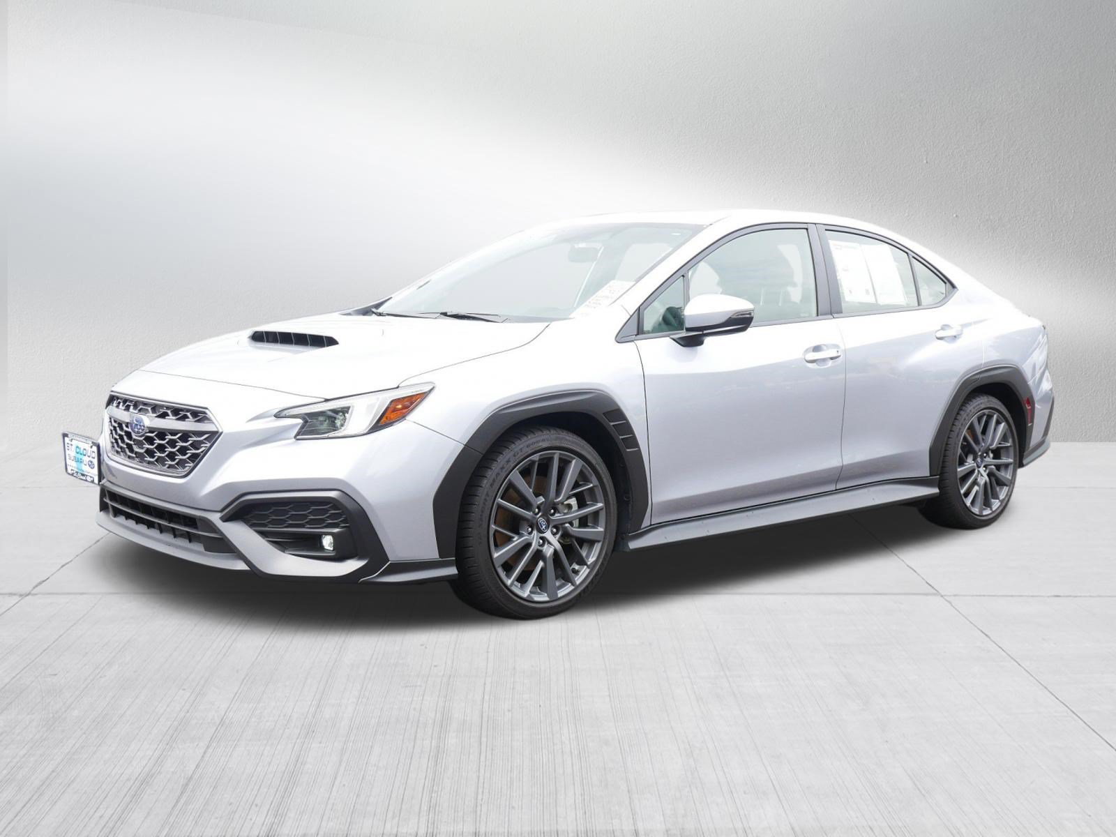 Used 2022 Ice Silver Metallic Subaru GT image 3