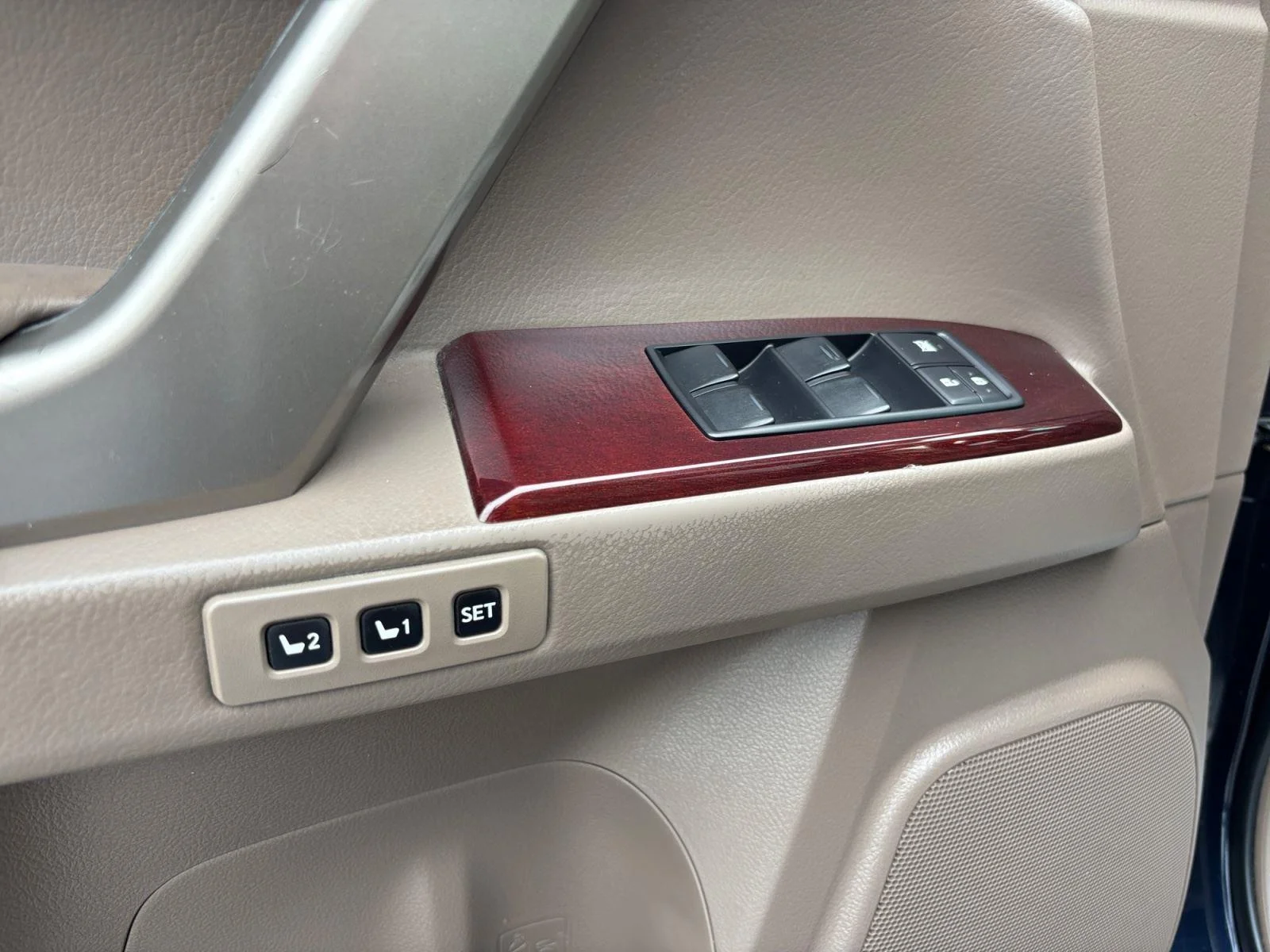Used 2017 Nightfall Mica Lexus GX 460 image 33