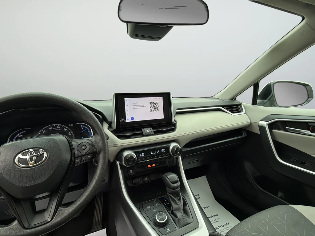 Used 2023 White Toyota XLE image 11