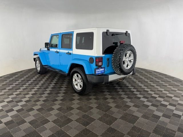 Used 2017 Blue Jeep Unlimited Sahara image 9