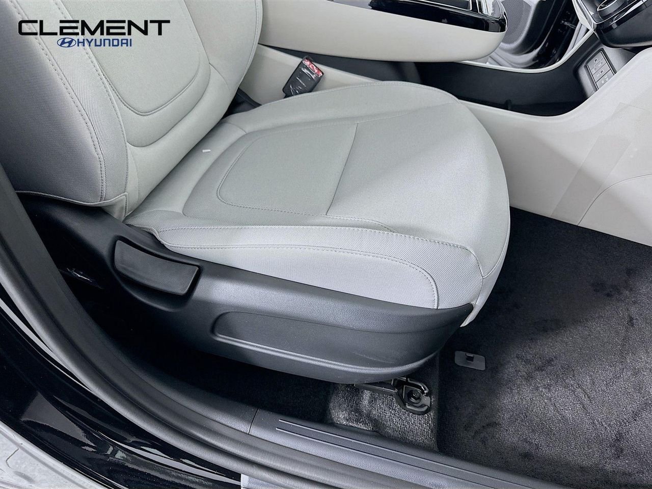 New 2026 Gray Hyundai SEL AWD image 28